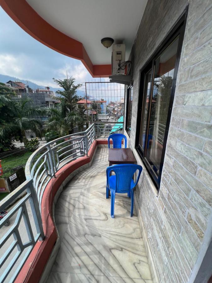 Hotel Donosti Pokhara Exterior photo