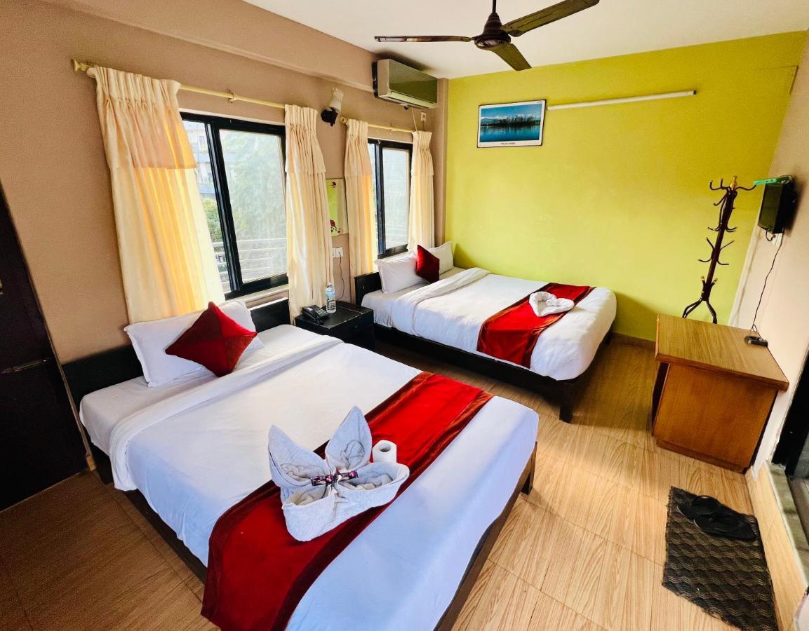 Hotel Donosti Pokhara Exterior photo
