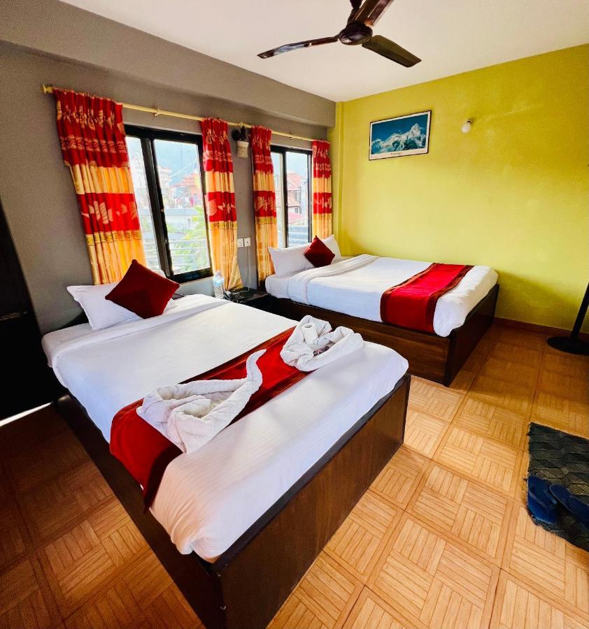 Hotel Donosti Pokhara Exterior photo